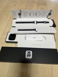 Apple Watch 7 45mm アルミニウムのサムネイル