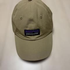 C*u様 patagonia ベージュ キャップのサムネイル