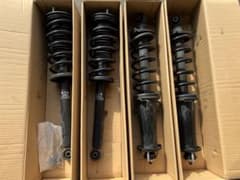 【値下げ】マークX  純正サスペンション　4本のサムネイル