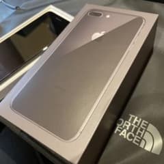 美品 iPhone 8 Plus Space Gray 256 GBのサムネイル