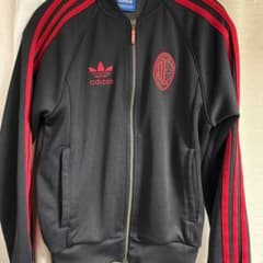 adidas ACミラン ジャージ 黒/赤アンセムジャケット adidas ACミラン ジャージ 黒赤 - メルカリ