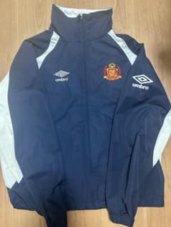 UMBRO PRO TRAINING ナイロンジャケット ネイビー - メルカリ