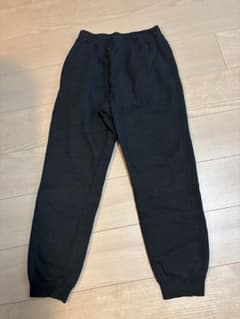 UNIQLO キッズ 裏ボア スウェットパンツ ブラック 150cmのサムネイル
