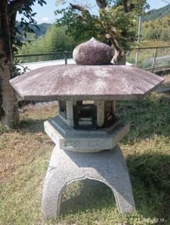石製八角形燈籠　短期出品！奈良北部、京都南部のサムネイル