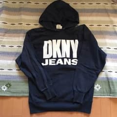 DKNYのサムネイル