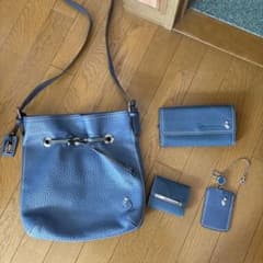 ペレボルサ 4点セット レザー ショルダーバッグと財布2セットと パス 