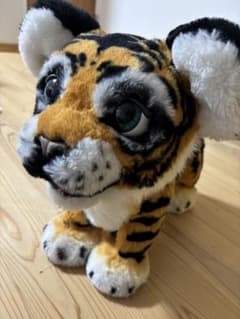 ファーリアル　 ロアーリングタイラーぬいぐるみ 電動のサムネイル