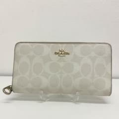 COACH コーチ シグネチャー ラウンドファスナー 長財布 ホワイト 
