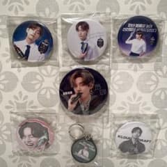 BTS V テテ キムテヒョン 缶バッジ キーホルダー セット - メルカリ