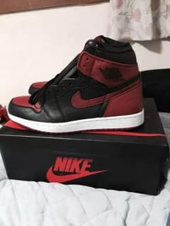 Nike Air Jordan 1 Retro High Og ブレッドのサムネイル
