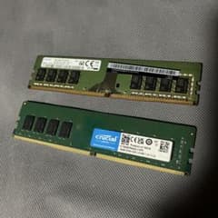 ジャンク Crucial 16GB DDR4 3200 UDIMM メモリーのサムネイル