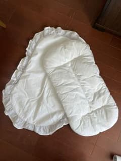 美品★抱っこ布団　エンジェリーベのサムネイル