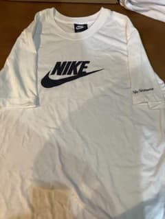 a*o様 Nike XL ホワイト Tシャツのサムネイル