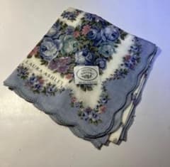 LAURA ASHLEY 花柄ハンカチのサムネイル