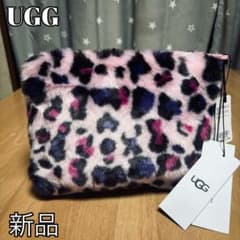 UGG アグ　レオパード　ボディバッグ　豹柄 UGG アグ レオパード ボディバッグ 豹柄 - メルカリ