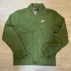NIKEジャケットサイズMのサムネイル