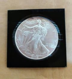2002年　アメリカイーグル銀貨（1オンス）ウォーキングリバティのデザイン 2002年 アメリカイーグル銀貨（1オンス）ウォーキングリバティの