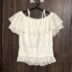トップス　オフショルダーのサムネイル