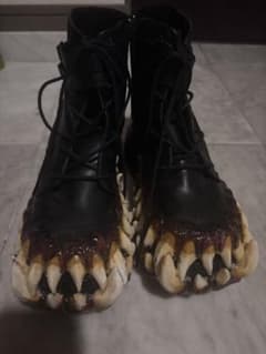 venom boots 正規品 箱付き - メルカリ