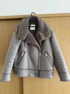ZARA フェイクムートン ライダースジャケットのサムネイル