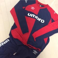 umbro アンブロ ピステ 上下セット サイズOのサムネイル