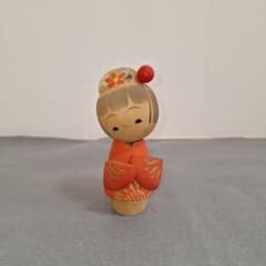 創作こけし 近代こけし　石田和市作　少女　木製 伝統工芸品　高さ21cm 石田和市（わいち）作 創作こけし 約14cm - メルカリ