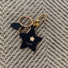 フルラ　FURLA キーホルダー　キーリングのサムネイル