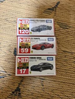 トミカ フェラーリ 初回特別仕様 3台セットのサムネイル