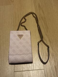 GUESS ショルダーバッグ　ピンクのサムネイル