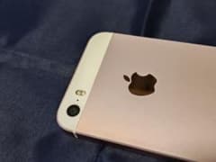 iPhone SE 로즈 골드 16GB MLXN2J / A