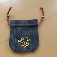 アイヌ刺繍 巾着のサムネイル