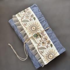 御朱印帳ケース インド刺繍×フリルリボン 誰ともかぶらない大人可愛いケースのサムネイル