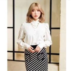 ダーリッチ❤︎美品ブラウスのサムネイル