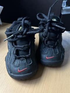 NIKE 黒　スニーカー　9センチのサムネイル