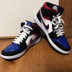 ナイキエアジョーダン1MIDのサムネイル