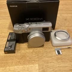 富士フィルム　X100Ⅵ シルバー　FUJFILMのサムネイル