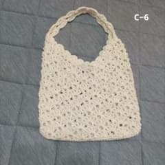 ワンハンドルバッグ　ハンドメイド　透かし編みのサムネイル
