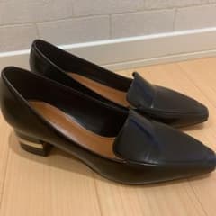 CHARLES & KEITH ローファーのサムネイル
