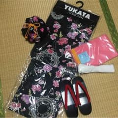 ☆送料無料☆新品未使用 浴衣セット☆レディース☆浴衣/帯/巾着/下駄/紐のサムネイル