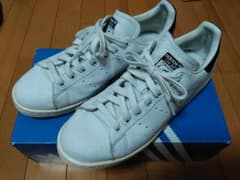 adidas スタンスミスのサムネイル