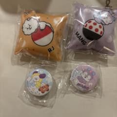 쿠라 스시 BT21 RJ MANG 쿠션 매력 캔 배지 세트