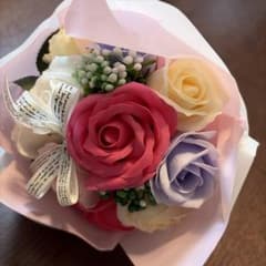 造花ブーケ ピンクラッピングのサムネイル
