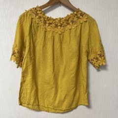 値下げイエロー花の襟＆袖レースおしゃれブラウスM-L　綿のサムネイル