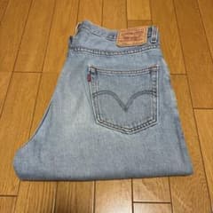 Levi’s550 RELAXED FIT W35 L32 ライトブルー　古着のサムネイル