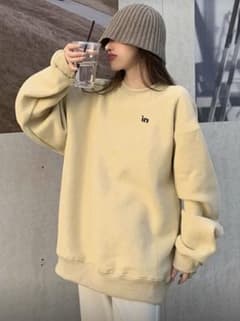 ベージュ ドロップショルダー スウェットのサムネイル