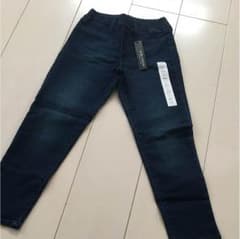 新品！ユニクロ スキニーデニムのサムネイル