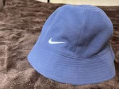 Nike バケットハット ホワイト ブルーのサムネイル