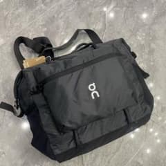 3色 新品Track Pack35L Liteクロスボディバッグブラック メンズ - メルカリ