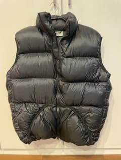 USA製】FEATHERED FRIENDS ダウンベスト Sサイズ 黒 - メルカリ