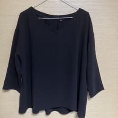 ユニクロのブラウス　七分袖のサムネイル